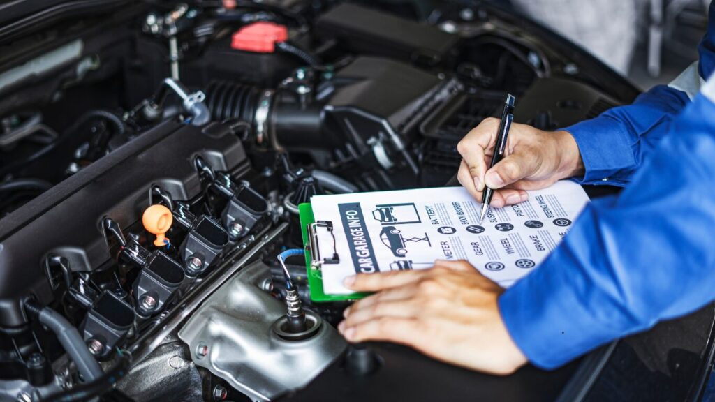 APK keuring Zwanenburg benzine auto controle van motorruimte en checklist