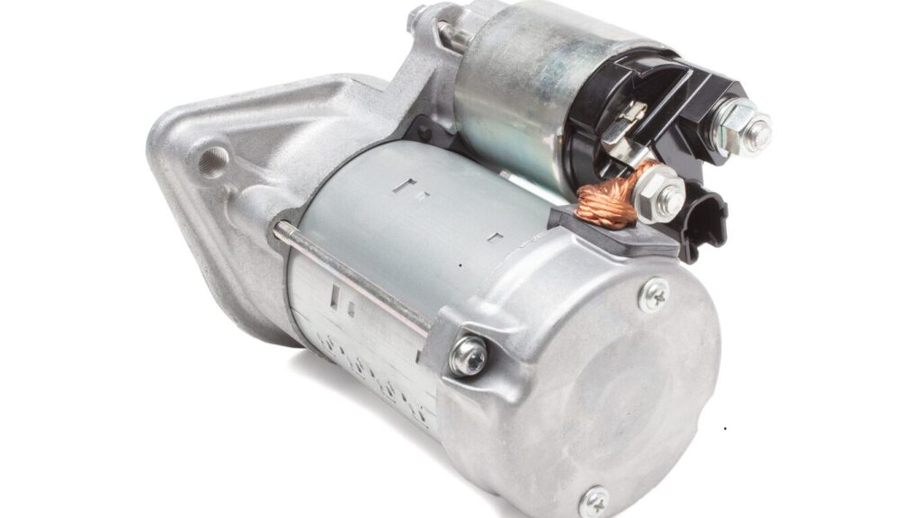 Nieuwe startmotor montage voor dynamo en startmotor Zwanenburg voertuigdiagnose en vervanging.